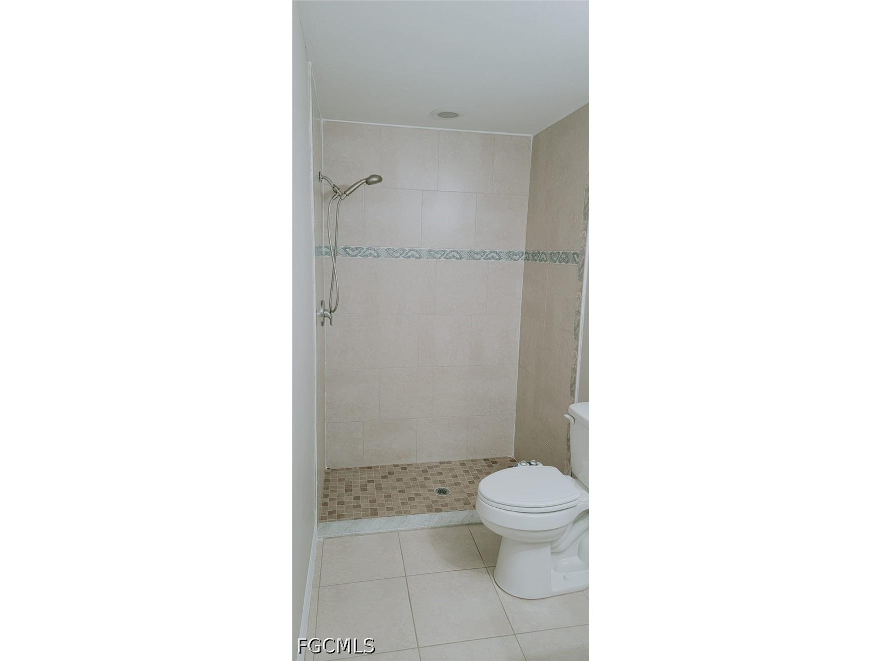 136 SE 12th Terrace Cape Coral FL 33990 2026027486 image10