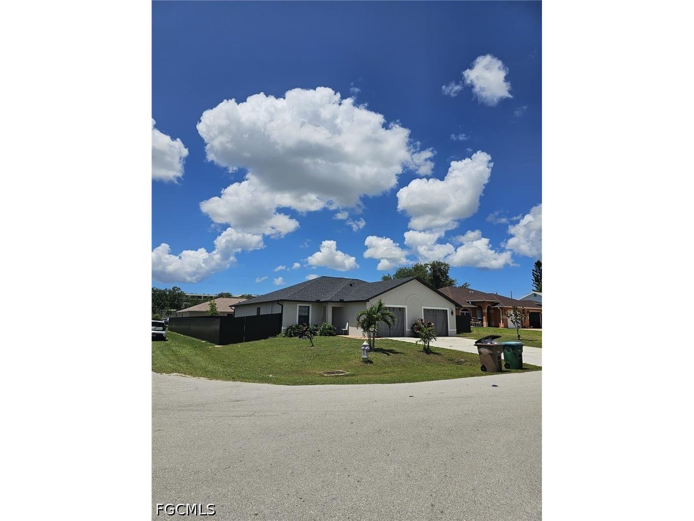 136 SE 12th Terrace Cape Coral FL 33990 2026027486 image2