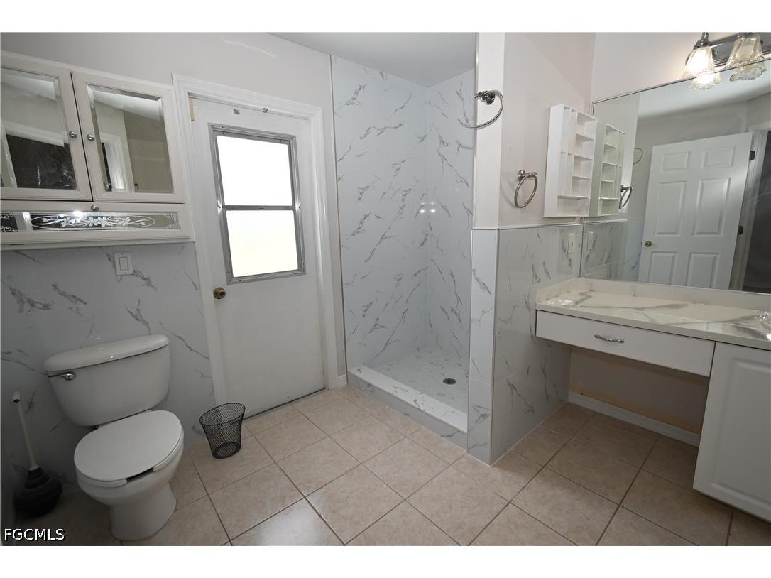 136 SE 19th Lane Cape Coral FL 33990 2026017188 image12