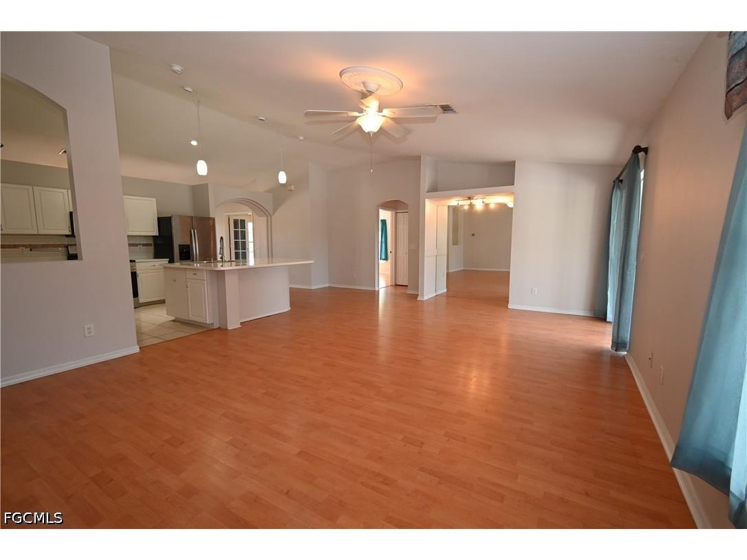136 SE 19th Lane Cape Coral FL 33990 2026017188 image13