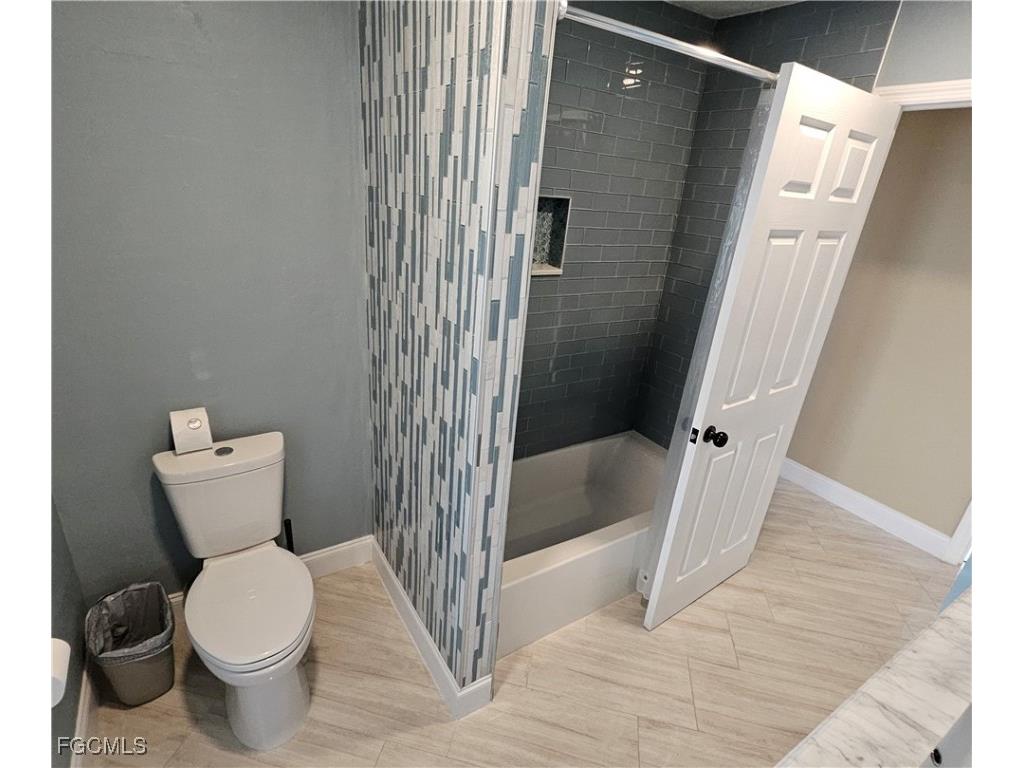 136 SE 5th Street Cape Coral FL 33990 2025016468 image24