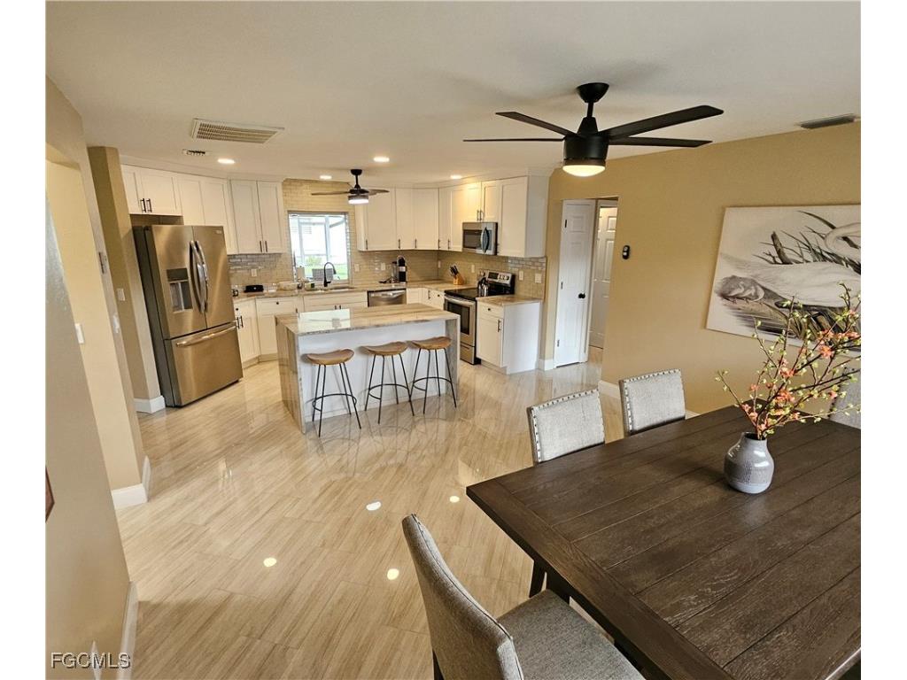 136 SE 5th Street Cape Coral FL 33990 2025016468 image7