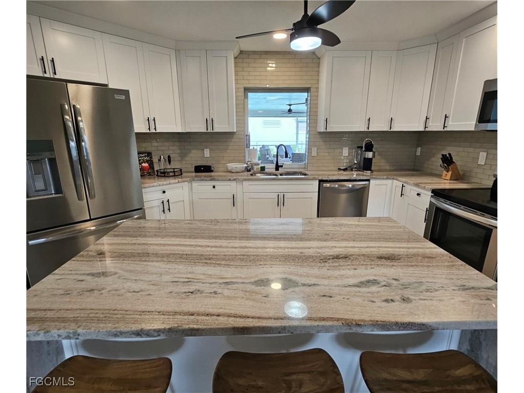 136 SE 5th Street Cape Coral FL 33990 2025016468 image9