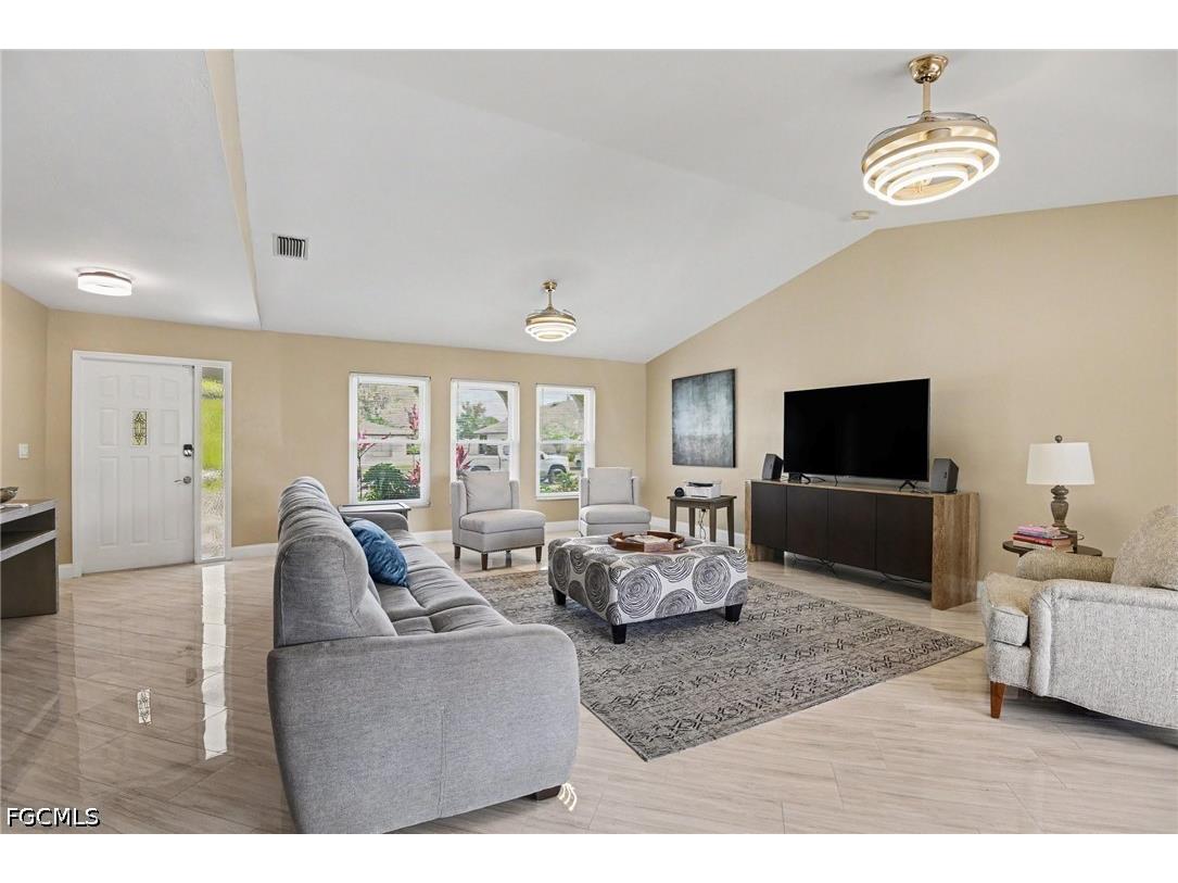136 SE 5th Street Cape Coral FL 33990 2026019773 image7