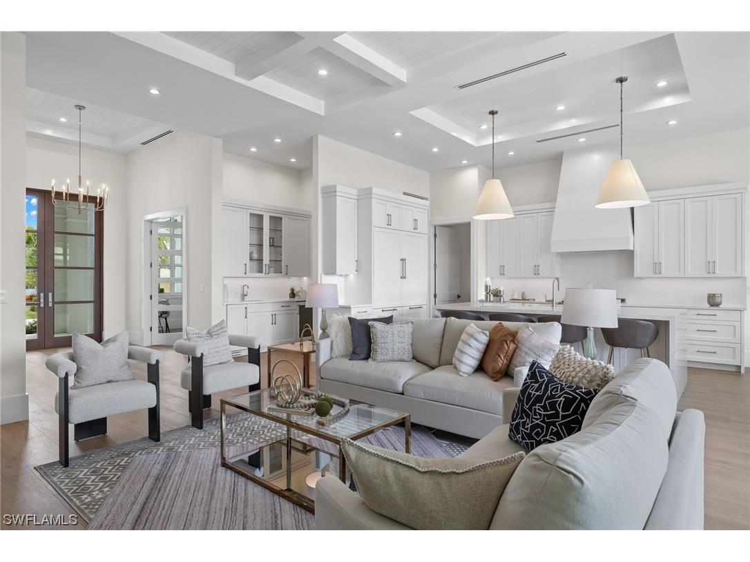 1360 11th Court N Naples FL 34102 224021262 image1