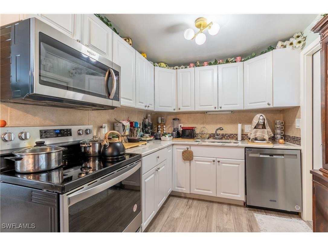 1360 5th Avenue N Naples FL 34102 225082063 image1