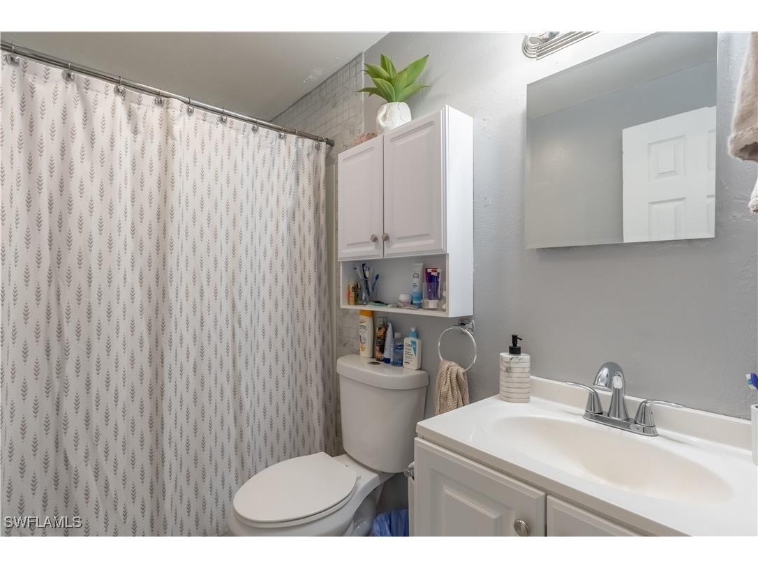 1360 5th Avenue N Naples FL 34102 225082063 image16