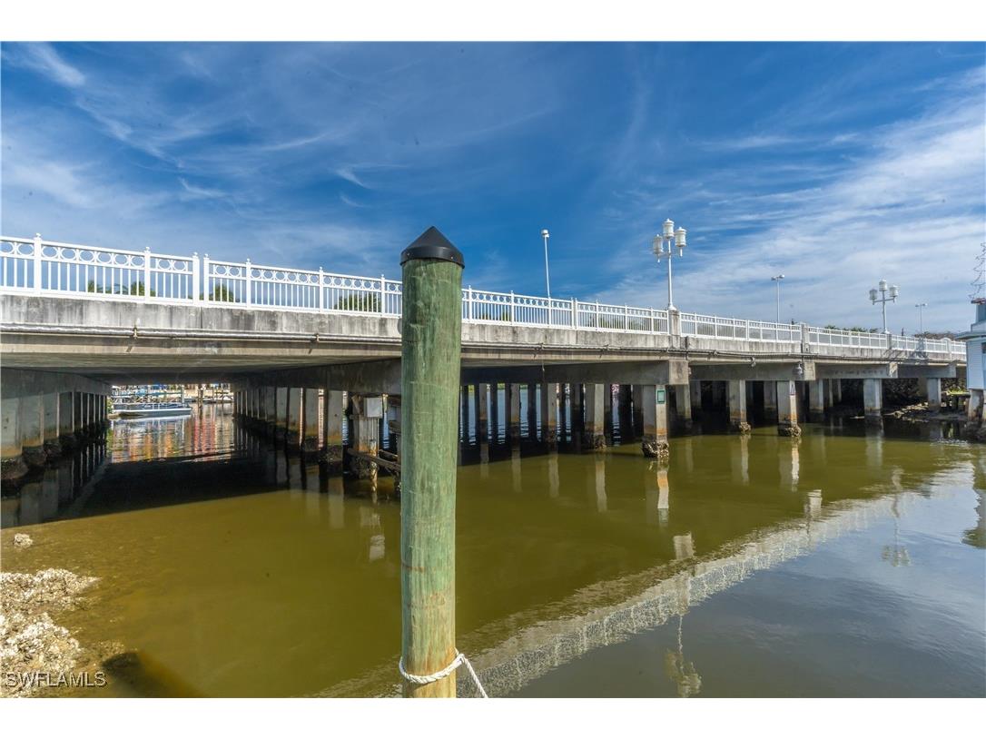 1360 5th Avenue N Naples FL 34102 225082063 image38