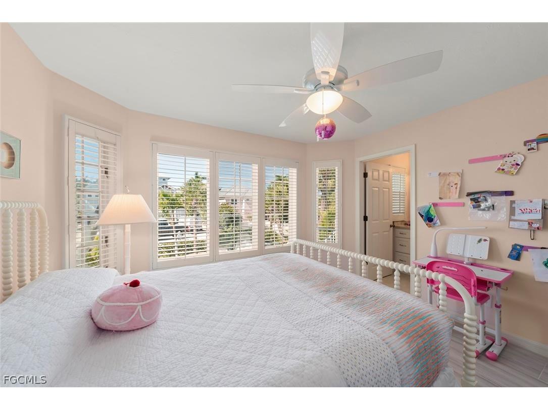 1360 Jamaica Drive Sanibel FL 33957 2026009282 image13