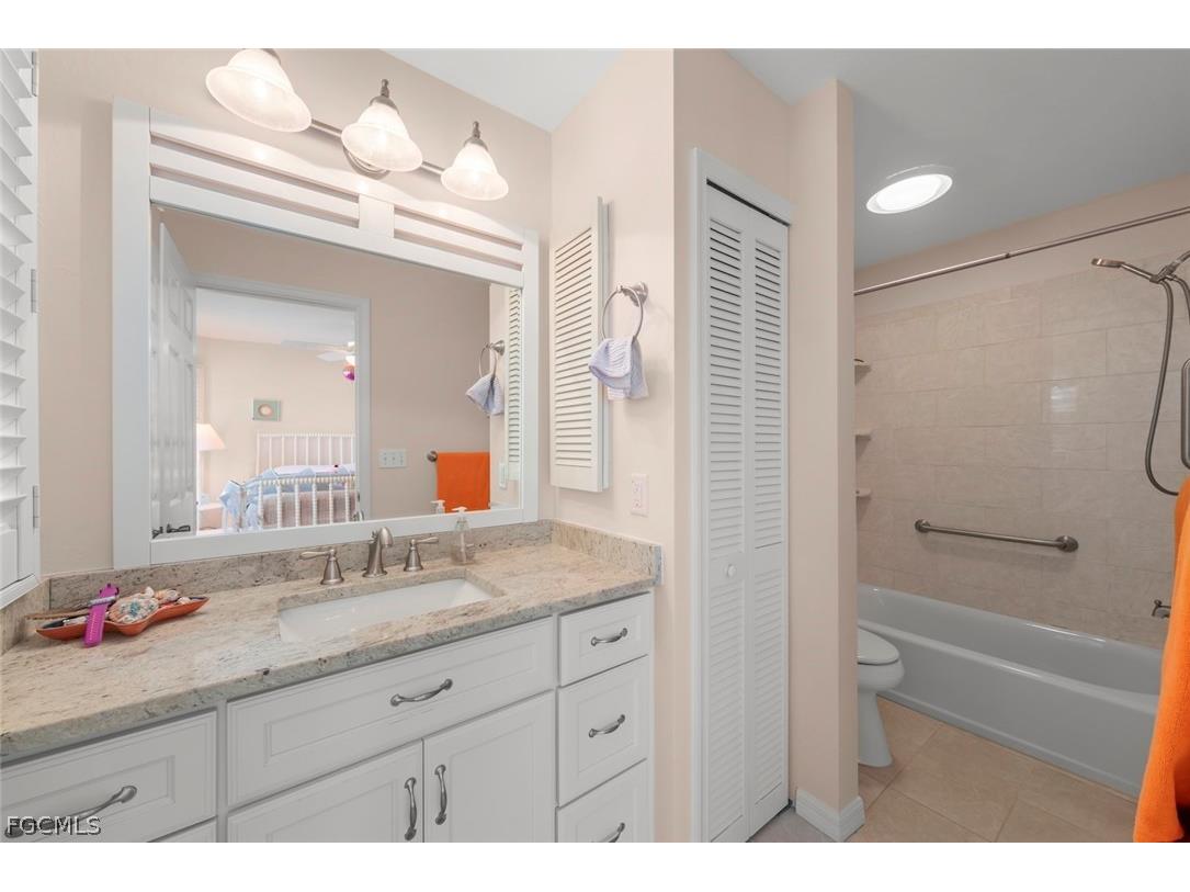 1360 Jamaica Drive Sanibel FL 33957 2026009282 image15