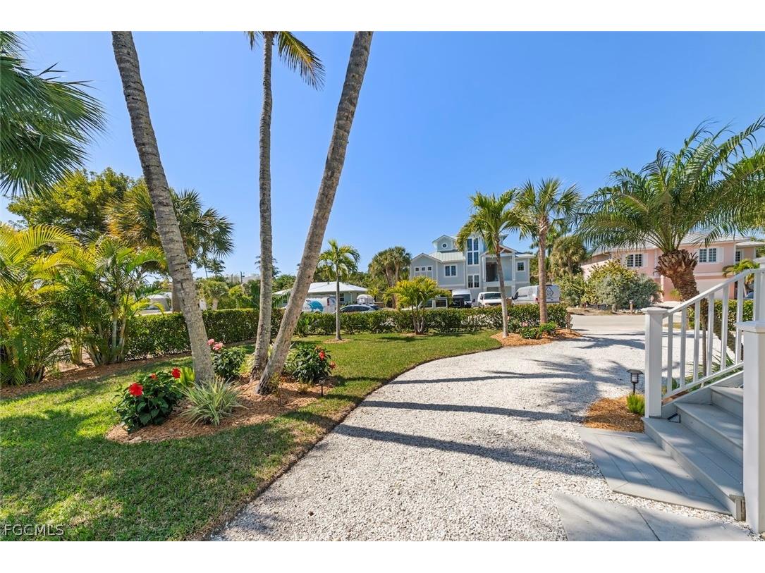 1360 Jamaica Drive Sanibel FL 33957 2026009282 image24