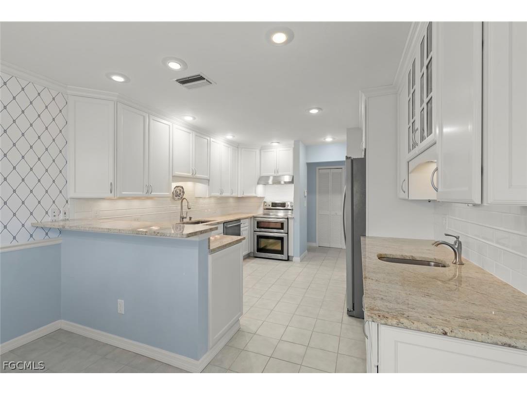 1360 Jamaica Drive Sanibel FL 33957 2026009282 image30