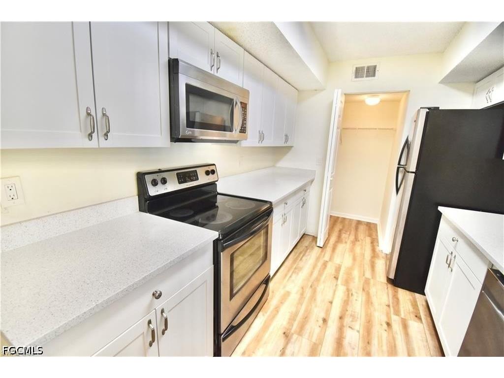 13605 Eagle Ridge Drive #1721 Fort Myers FL 33912 2026014409 image1