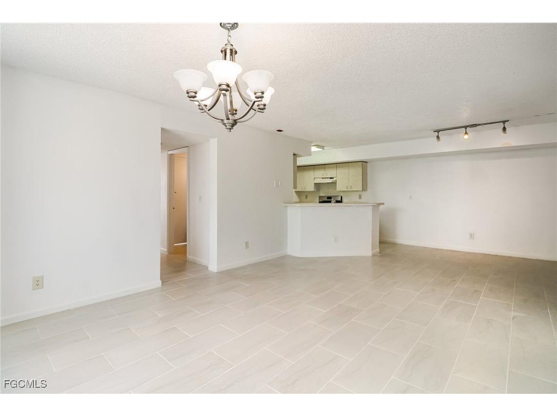 13605 Eagle Ridge Drive #1723 Fort Myers FL 33912 2025019485 image1