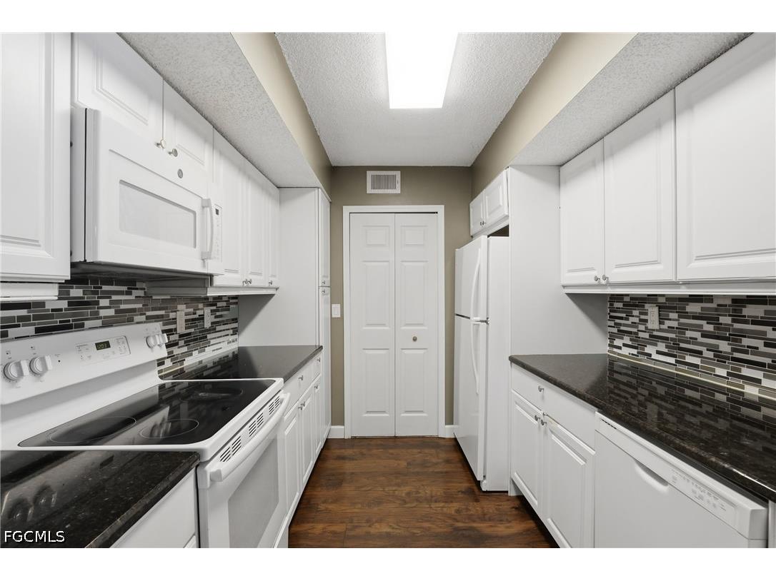 13605 Eagle Ridge Drive #1725 Fort Myers FL 33912 2026021132 image2