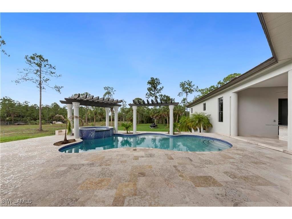  Naples FL 34120 225070096 image25