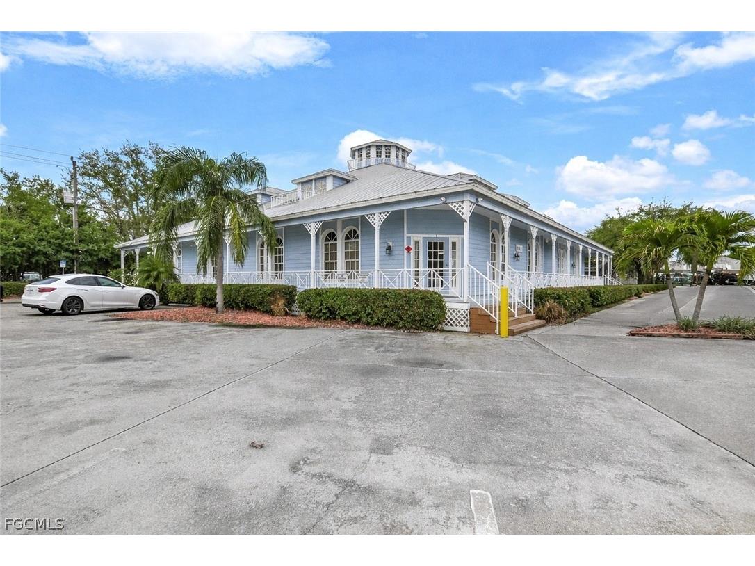 1361 Royal Palm Square Boulevard #1 Fort Myers FL 33919 2026013650 image2