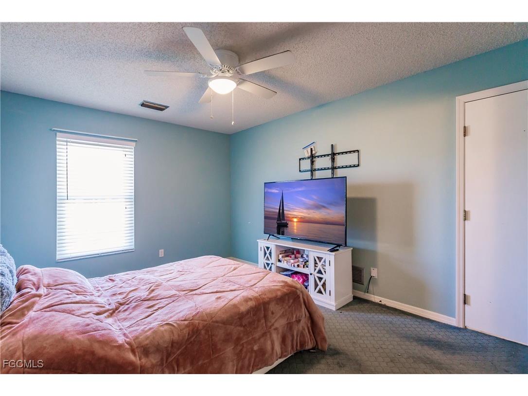 13611 Marquette Boulevard Fort Myers FL 33905 2025025738 image10