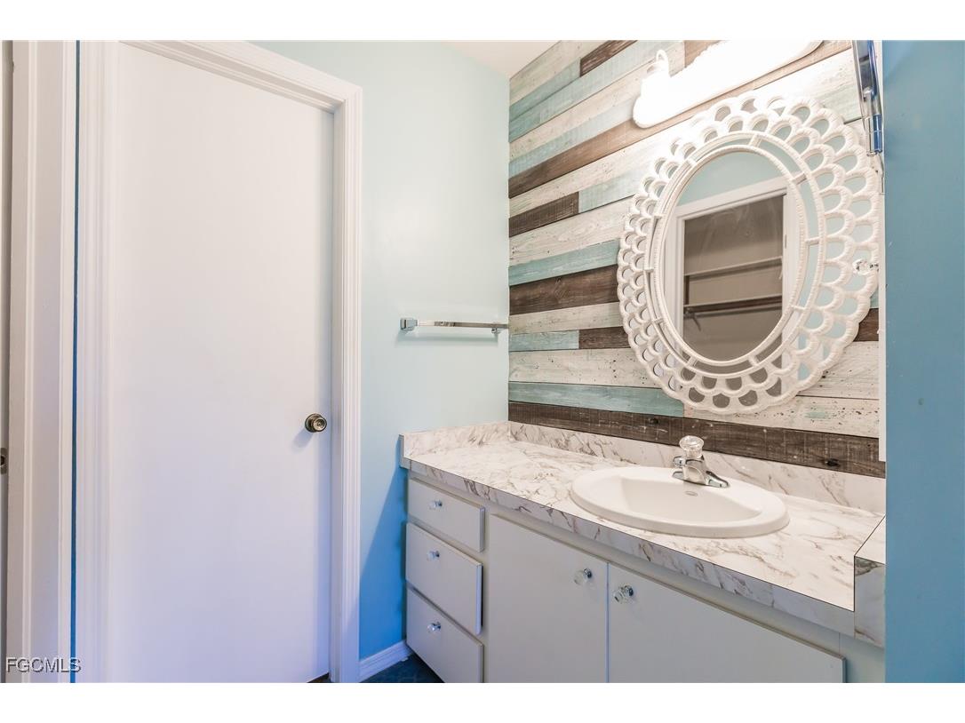 13611 Marquette Boulevard Fort Myers FL 33905 2025025738 image11