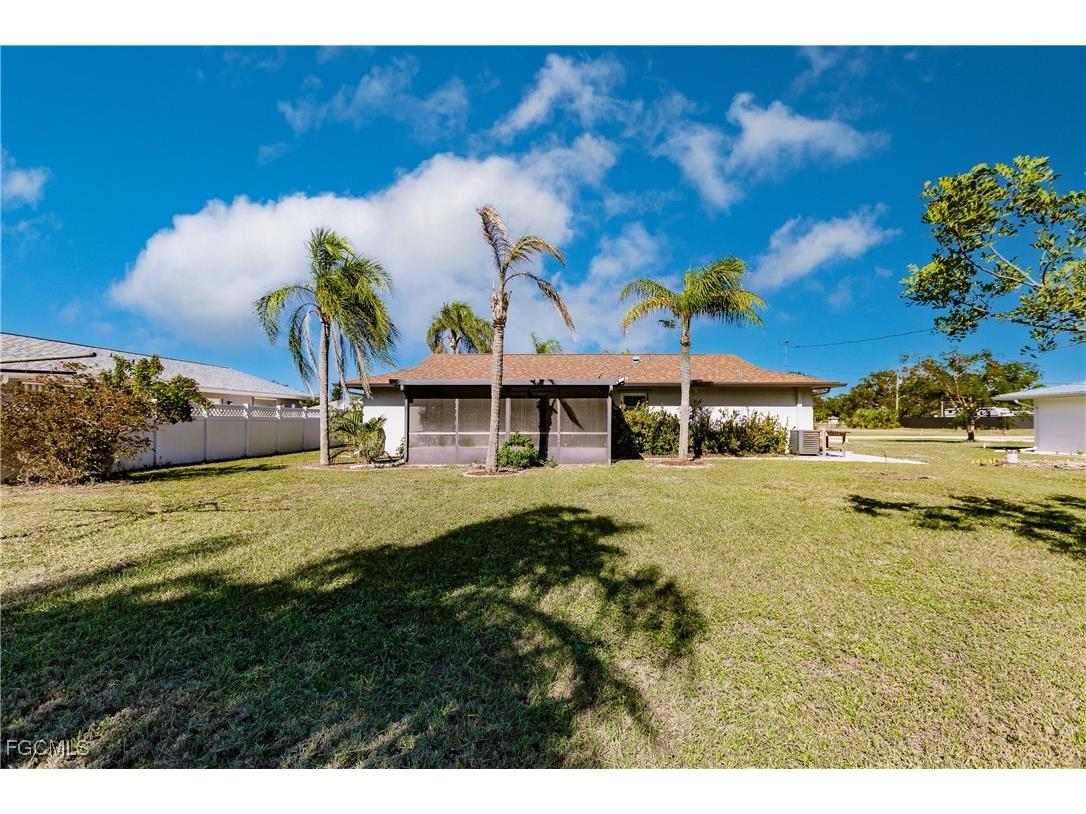 13611 Marquette Boulevard Fort Myers FL 33905 2025025738 image28