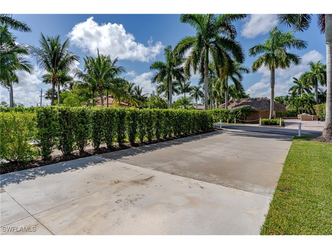 13611 Snook Circle Naples FL 34114 224069425 image33