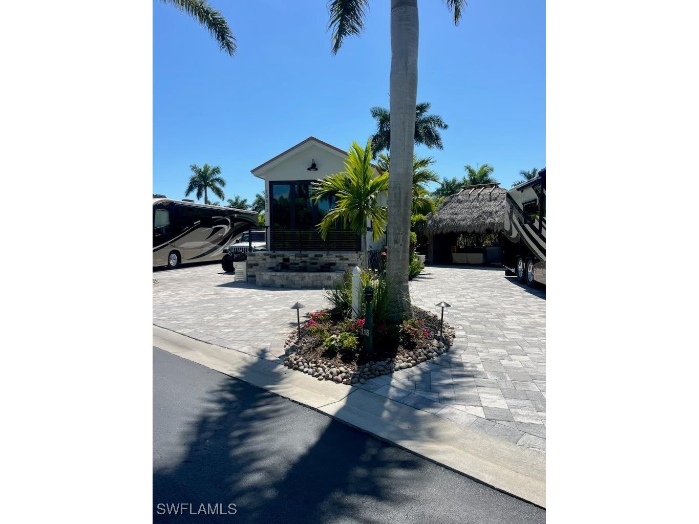 13613 Snapper Lane Naples FL 34114 225046359 image1