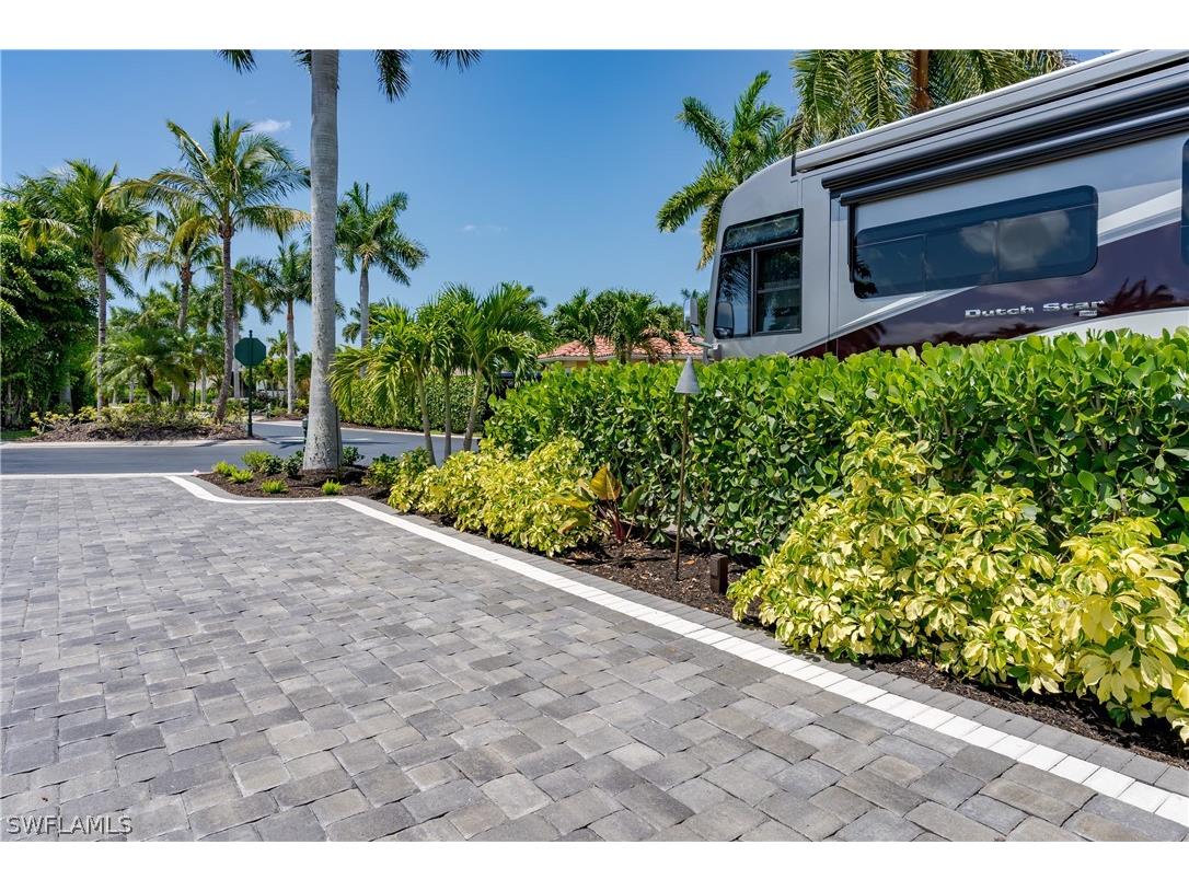 13619 Snook Circle Naples FL 34114 224041388 image24