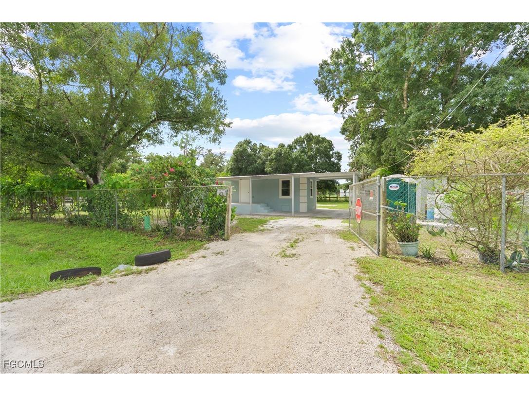 1363 Shawnee Avenue Labelle FL 33935 2025008802 image1