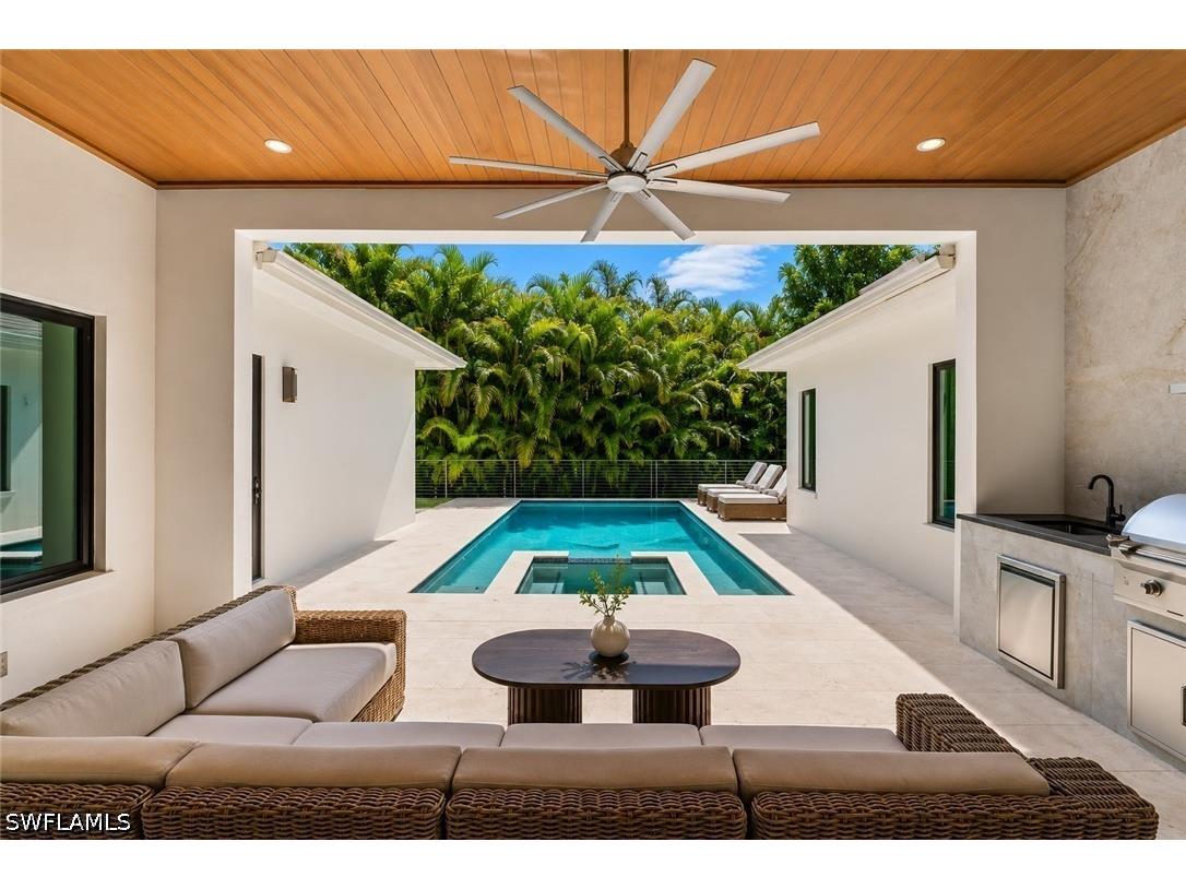 1364 Cypress Woods Drive Naples FL 34103 226021919 image2