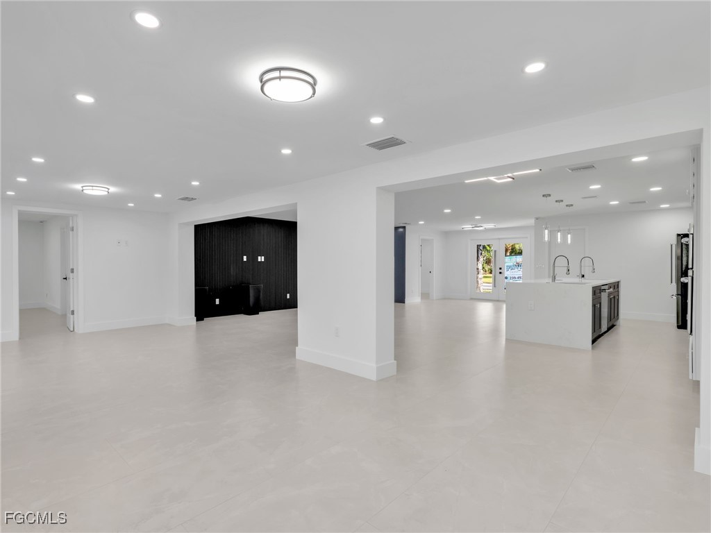 1365 Kingswood Court Fort Myers FL 33919 2025019667 image15