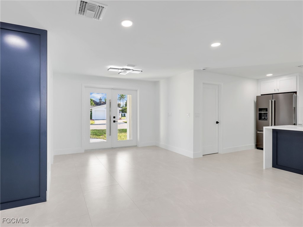 1365 Kingswood Court Fort Myers FL 33919 2025019667 image6