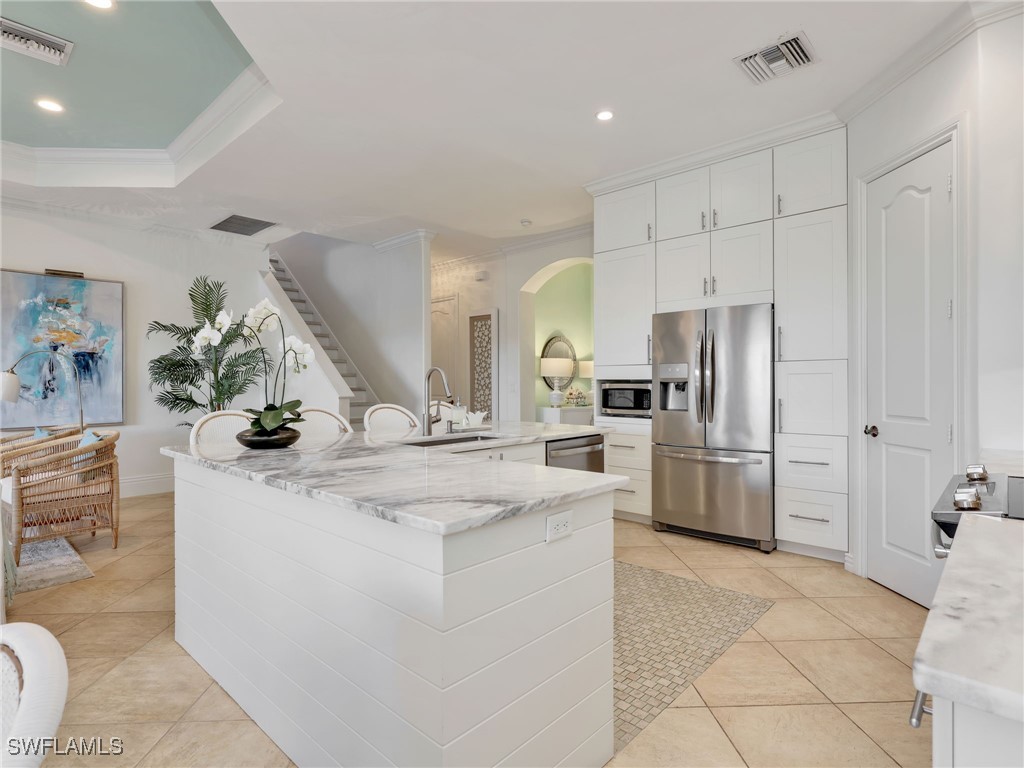 1365 Serrano Circle Naples FL 34105 225080780 image12