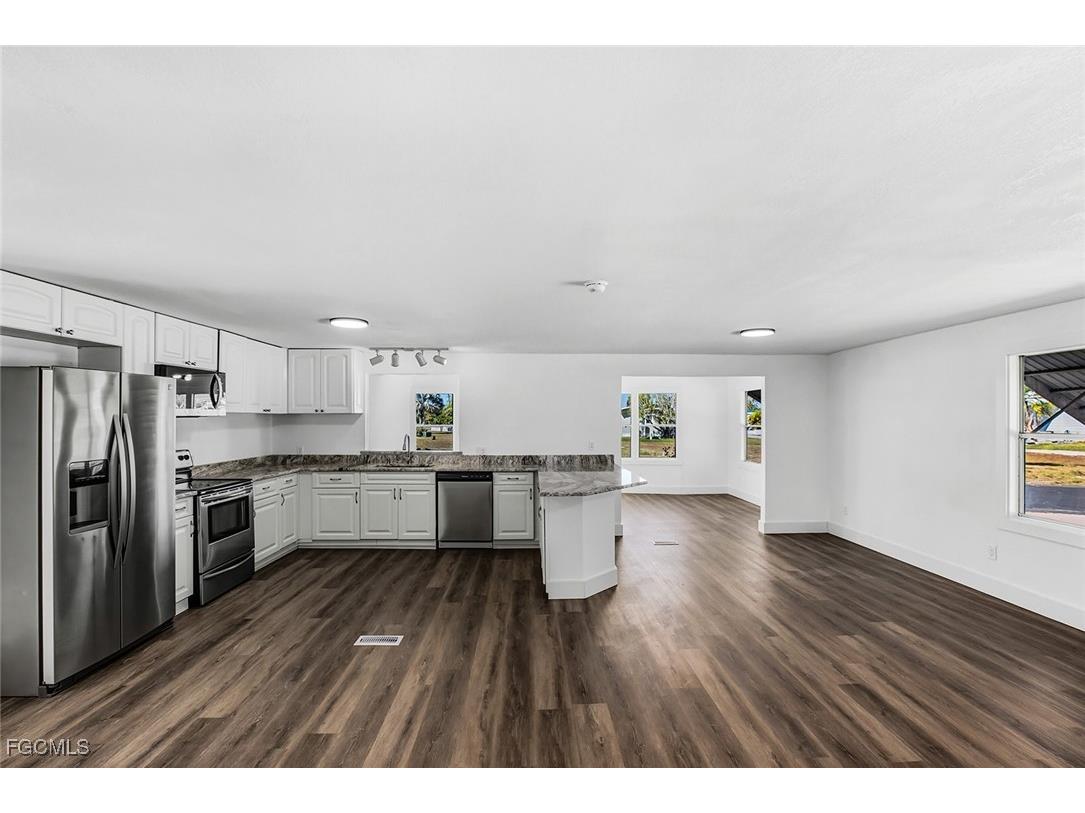 13651 Grackle Drive Fort Myers FL 33908 2026005166 image17