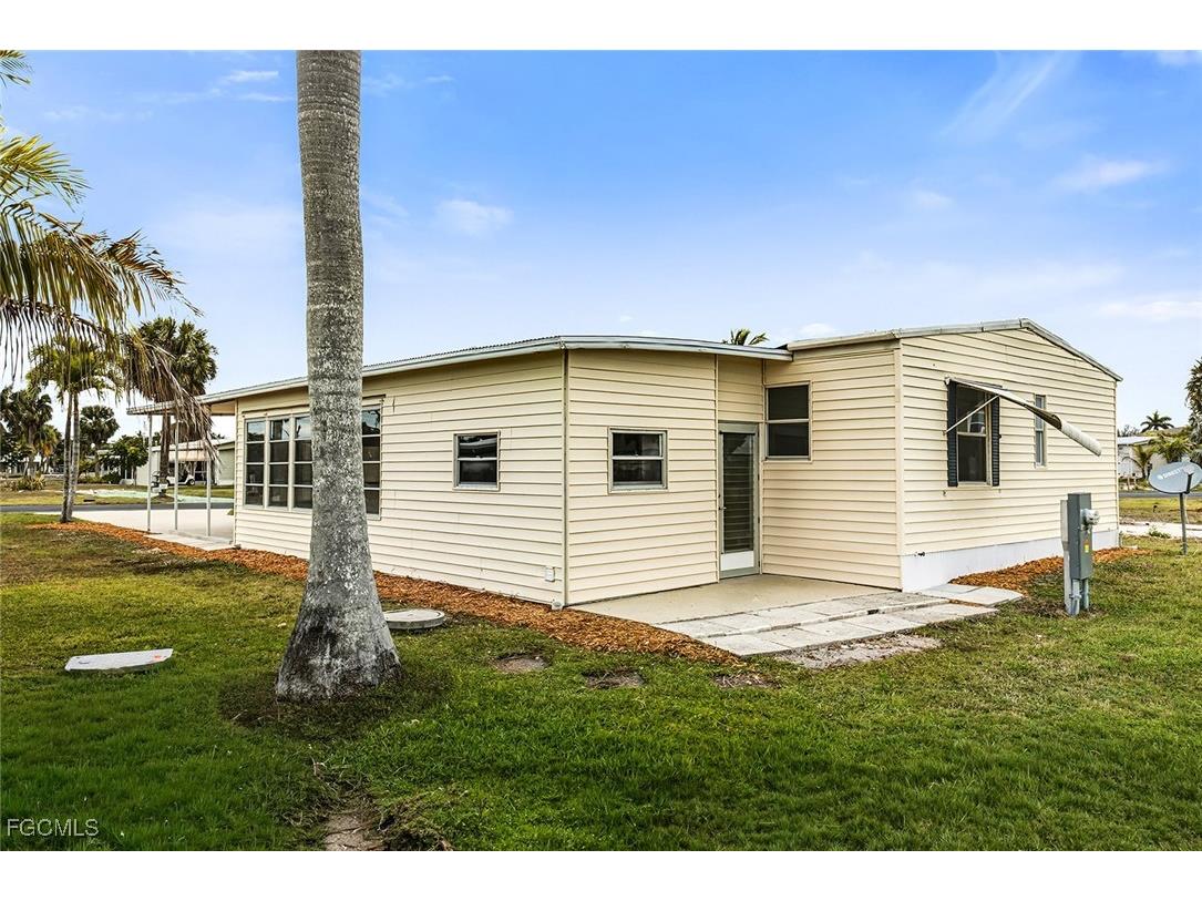 13651 Grackle Drive Fort Myers FL 33908 2026005166 image38
