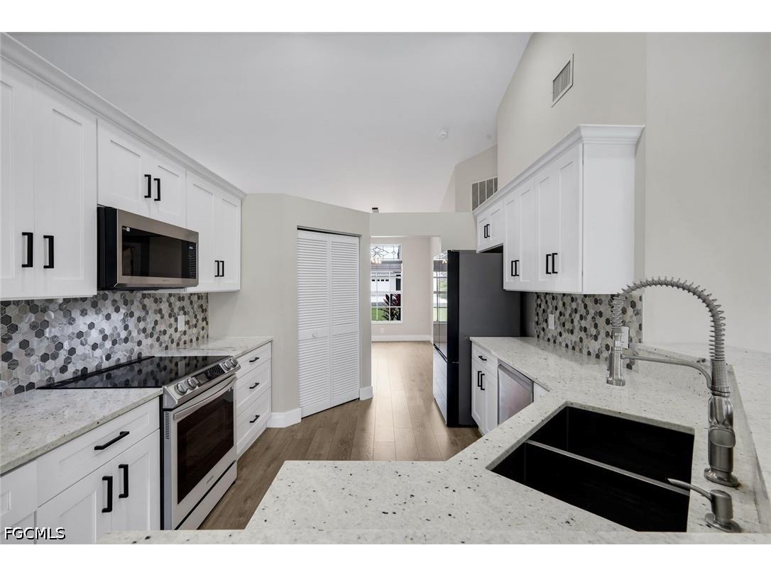 13651 Willow Bridge Drive North Fort Myers FL 33903 2026006909 image3
