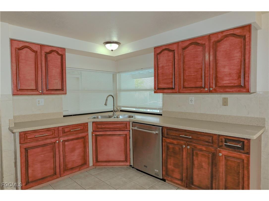 1366 Nimrod Street Port Charlotte FL 33952 2025022834 image8