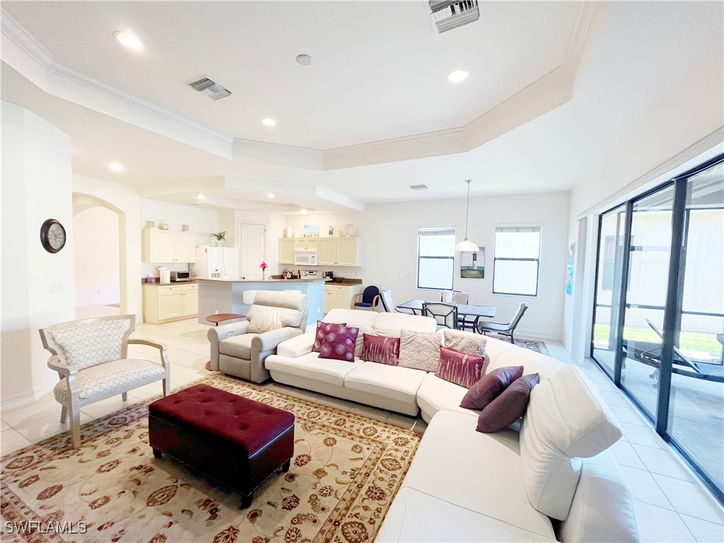 1366 Serrano Circle Naples FL 34105 225069785 image10