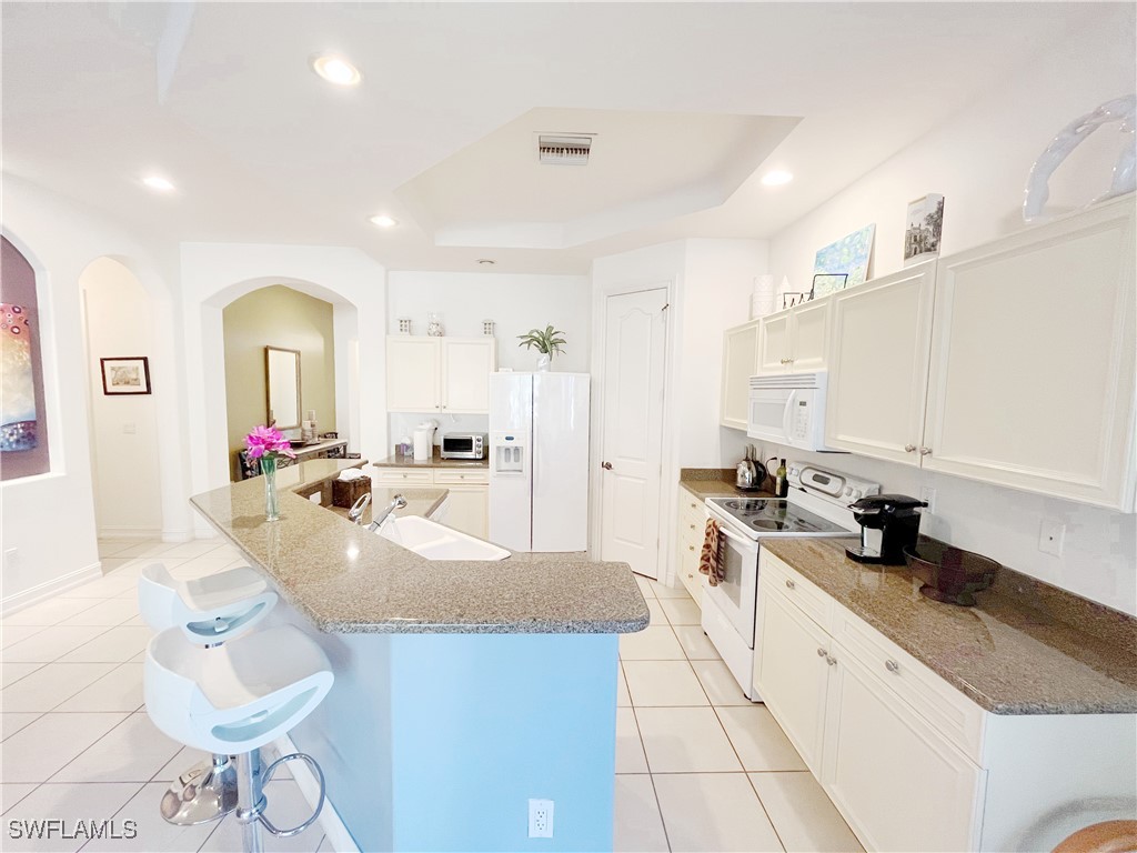 1366 Serrano Circle Naples FL 34105 225069785 image7