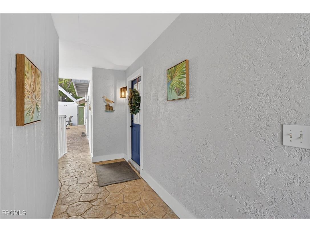 13661 Abbey Drive #B1 Fort Myers FL 33919 2025023632 image4