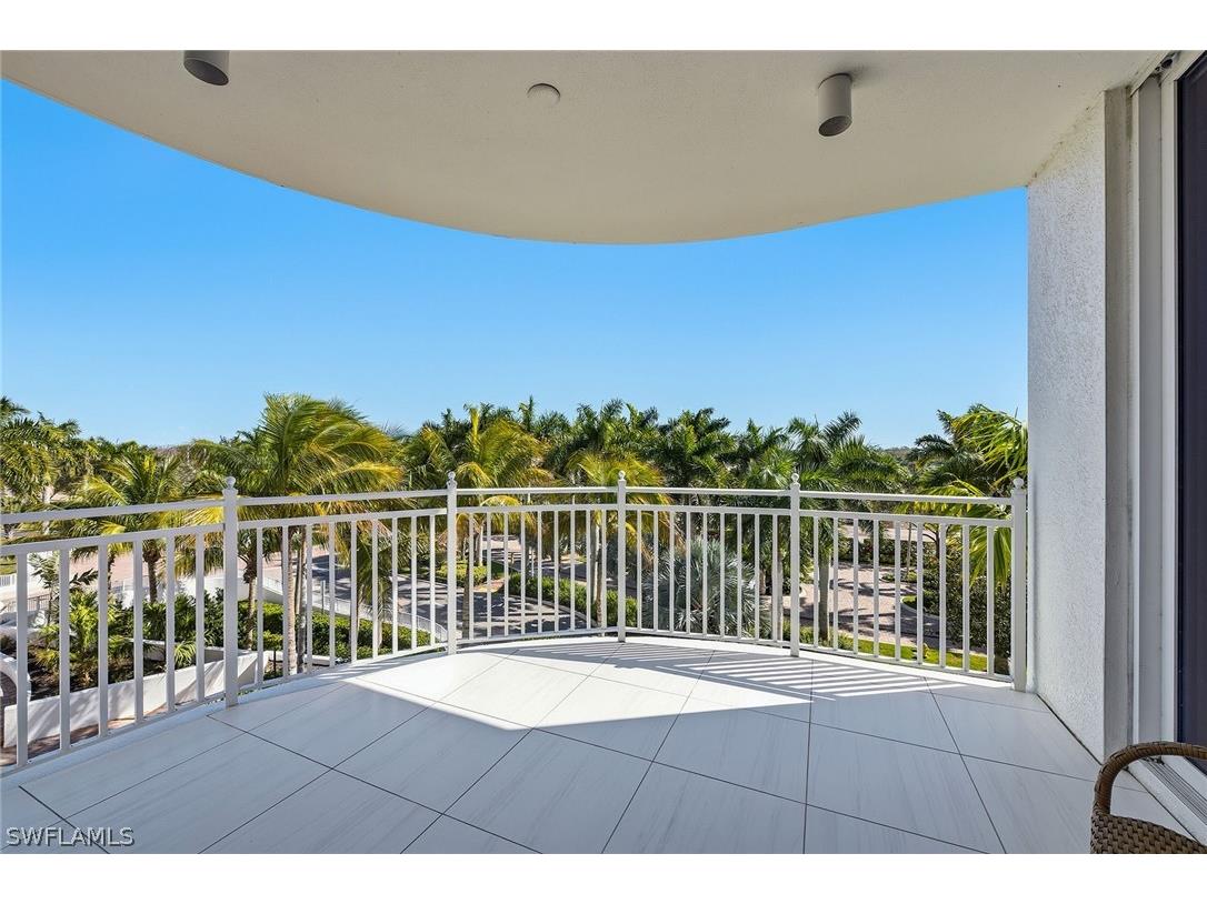 13665 Vanderbilt Drive #404 Naples FL 34110 226008658 image27