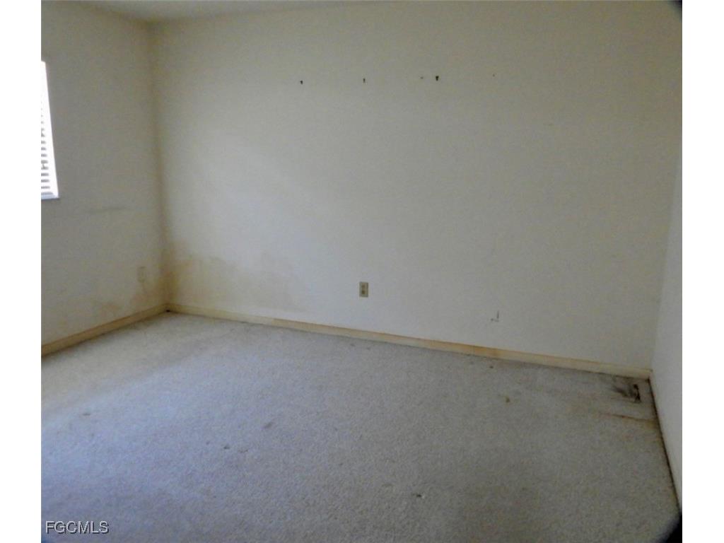 1367 Bunker Way Fort Myers FL 33919 2025008876 image12