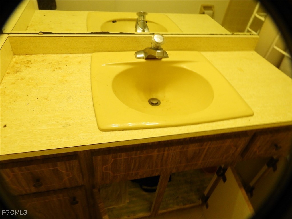 1367 Bunker Way Fort Myers FL 33919 2025008876 image13