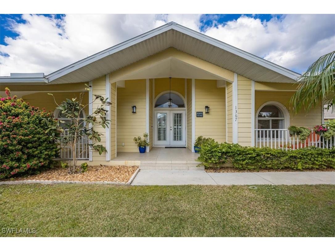 1367 Cypress Woods Drive Naples FL 34103 224103899 image1