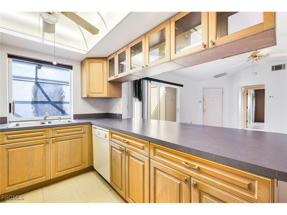 13670 Abbey Drive #4 Fort Myers FL 33919 2025016784 image6