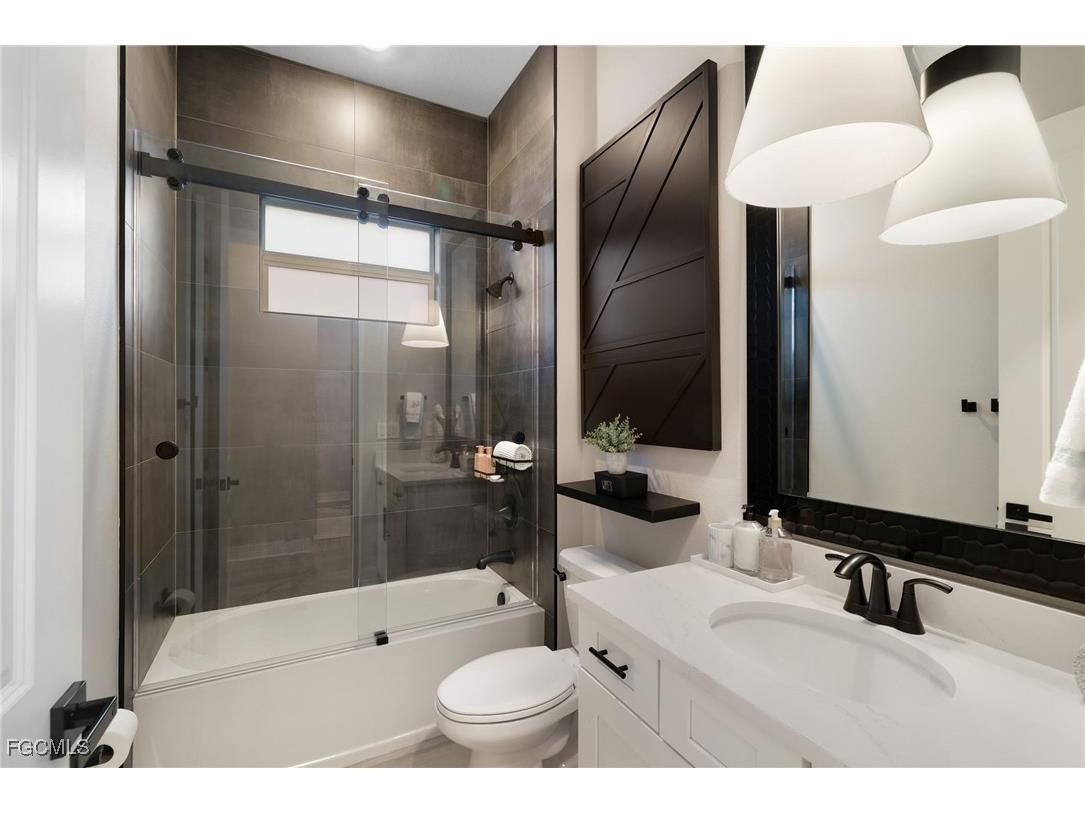 13670 Blue Bay Circle Fort Myers FL 33913 2025023527 image20