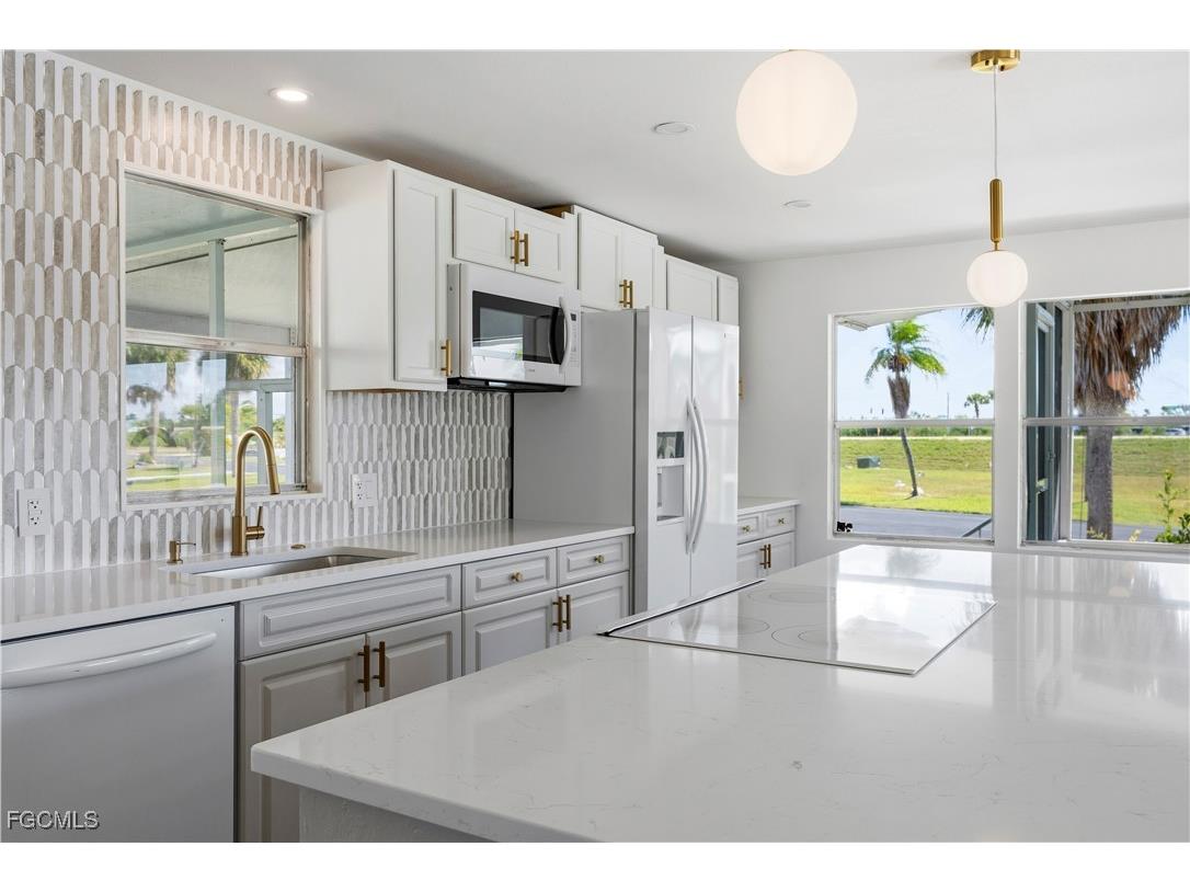 13670 Dowitcher Drive Fort Myers FL 33908 2025019196 image10