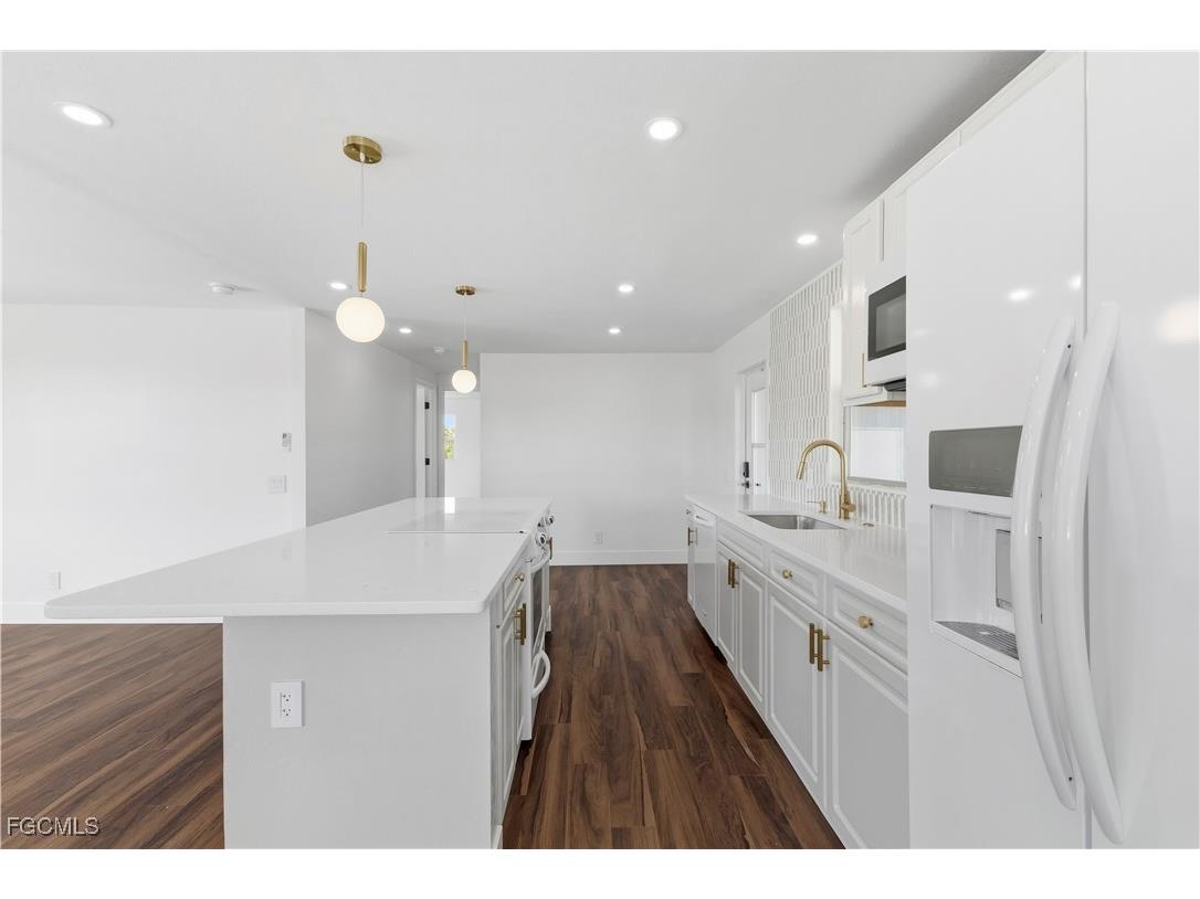 13670 Dowitcher Drive Fort Myers FL 33908 2025019196 image11