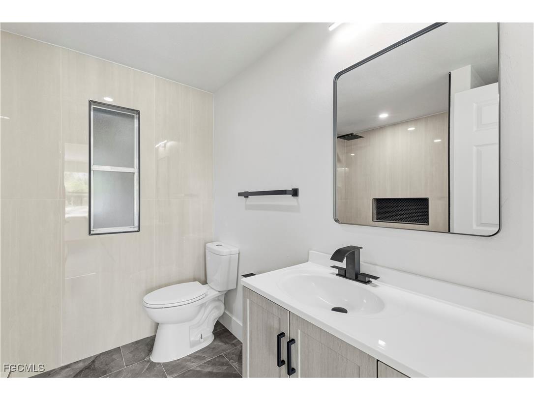 13670 Dowitcher Drive Fort Myers FL 33908 2025019196 image32