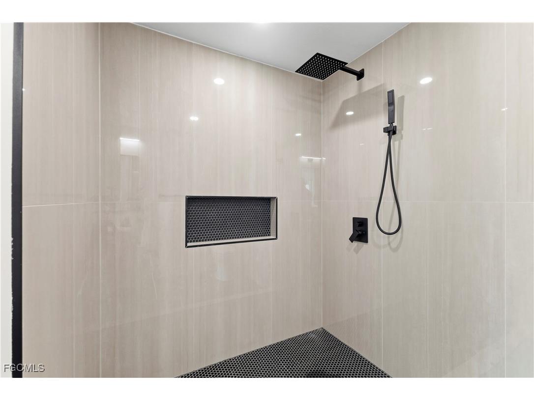 13670 Dowitcher Drive Fort Myers FL 33908 2025019196 image33