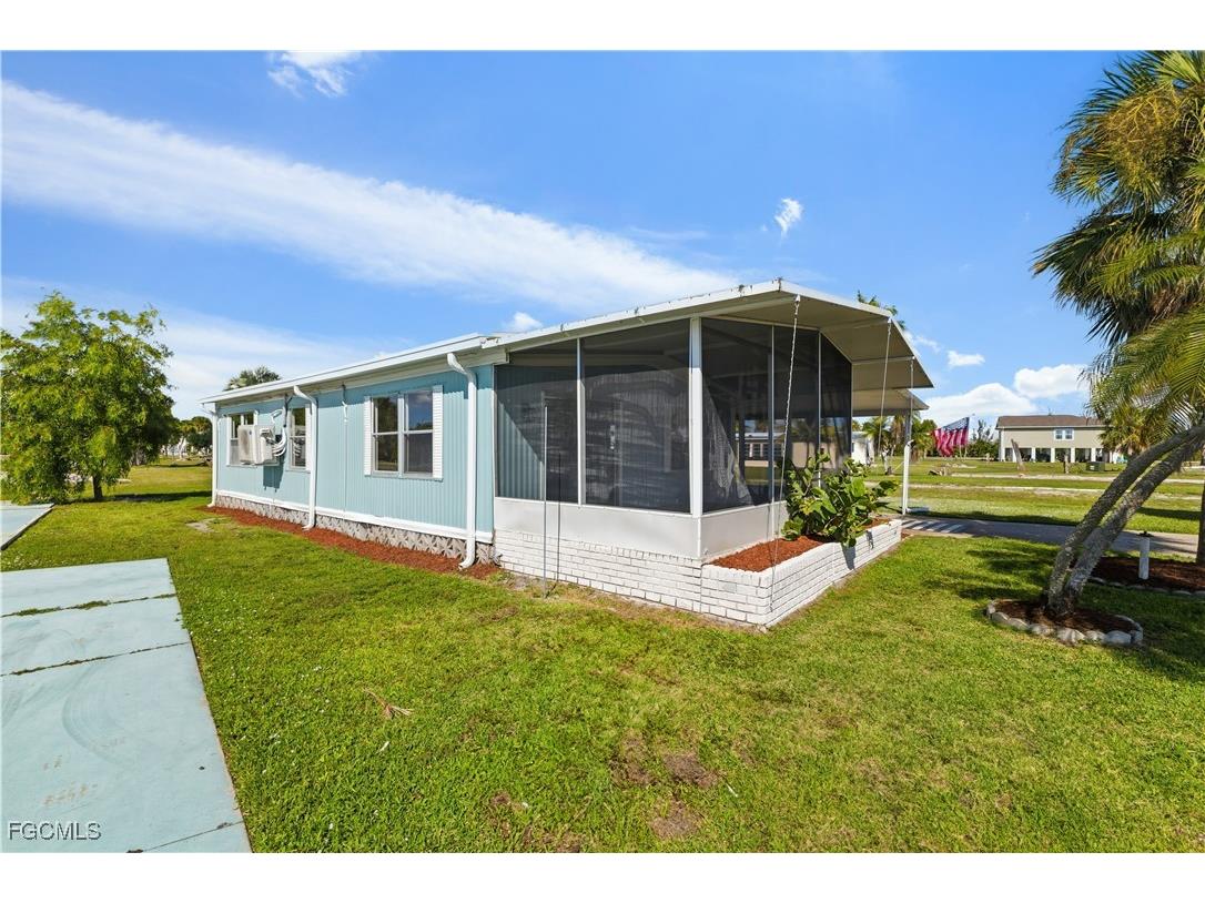 13670 Dowitcher Drive Fort Myers FL 33908 2025019196 image41